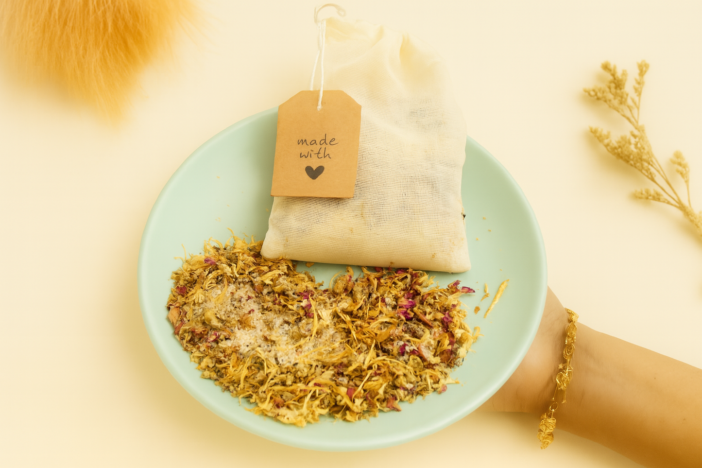 Tranquil Bloom – Herbal Bath Tea Soak