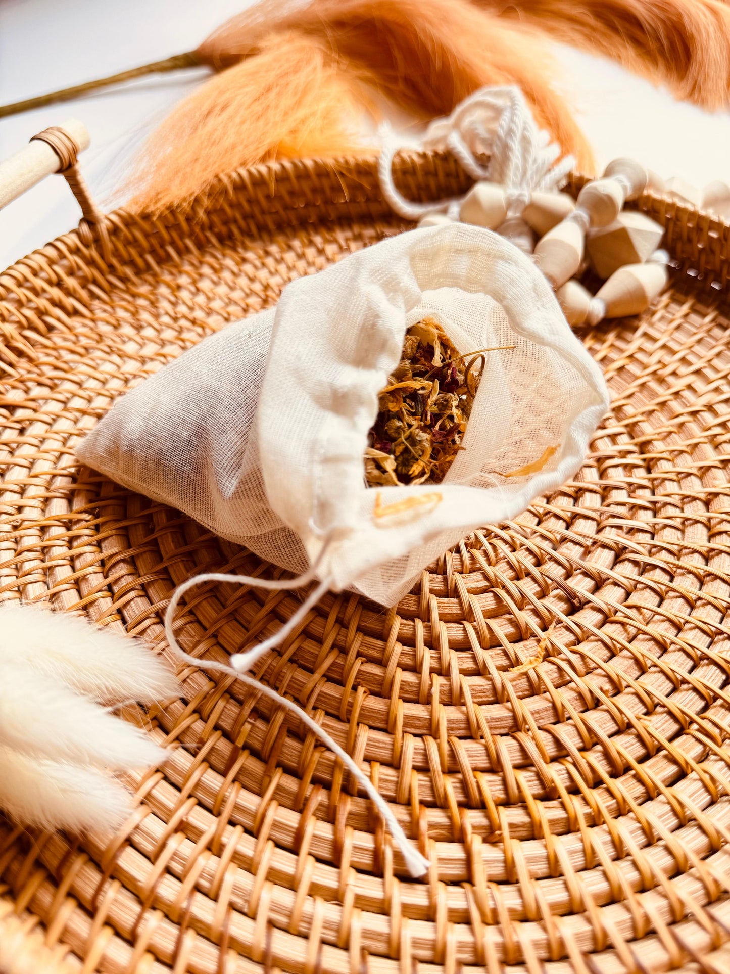 Tranquil Bloom – Herbal Bath Tea Soak